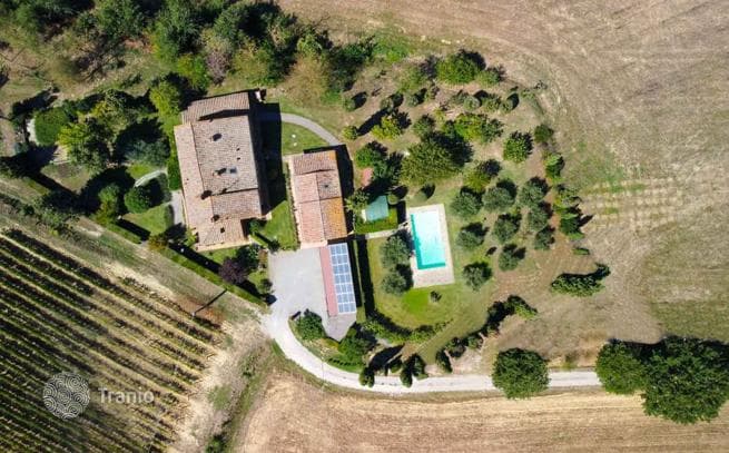 8-комнатная вилла 480 м² в Кортоне, Италия