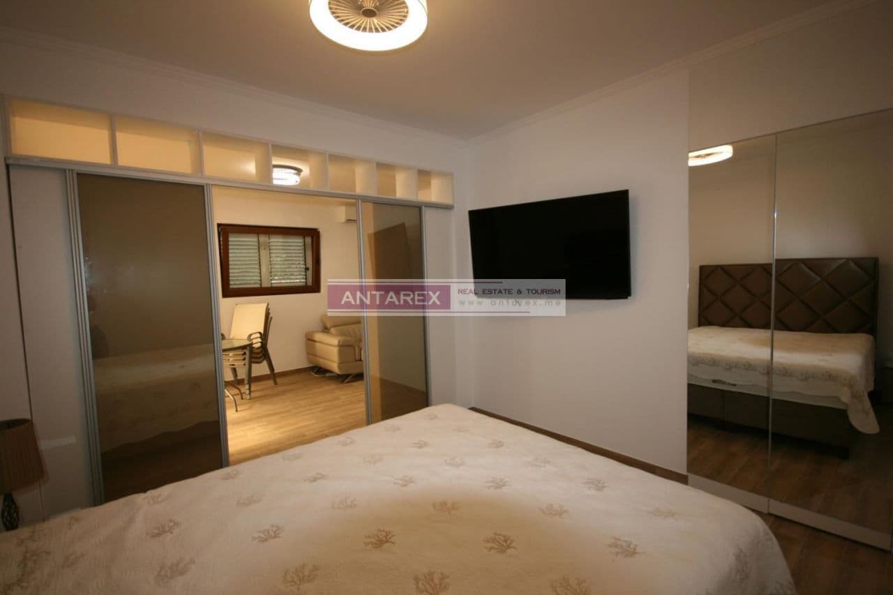 Апартаменты в Ластве, Черногория, 73 м², фото 2