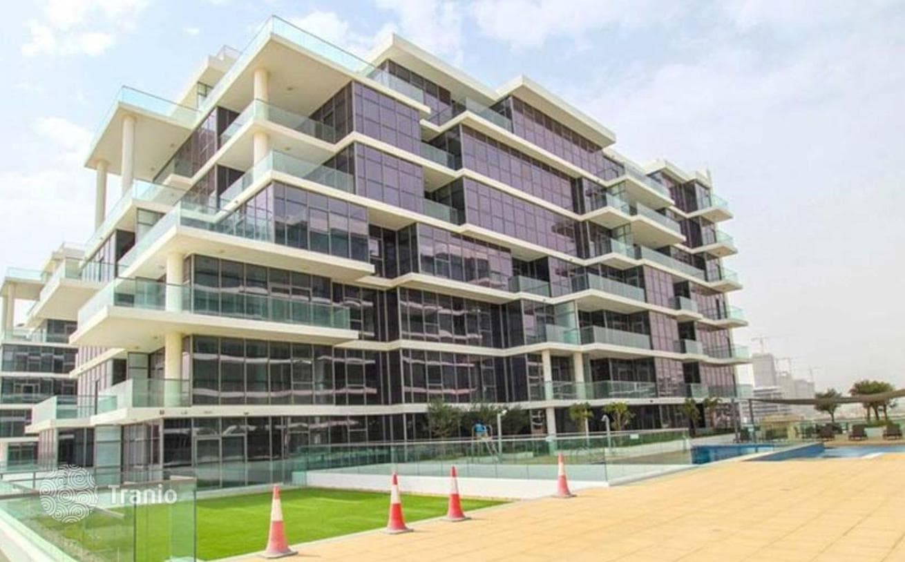 Элитная резиденция Jasmine с зелеными зонами и спа в престижном районе Damac Hills, Дубай, ОАЭ