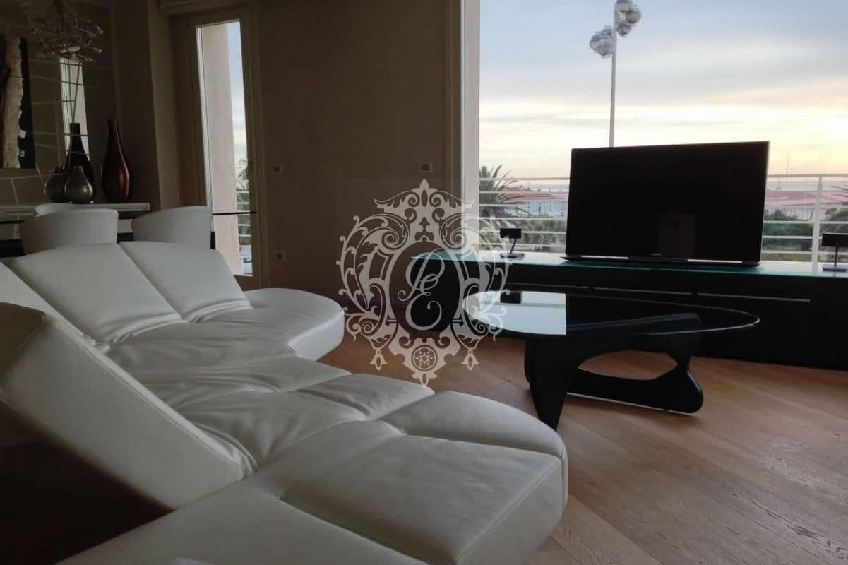 Апартаменты в Виареджо, Италия, 80 м², фото 2