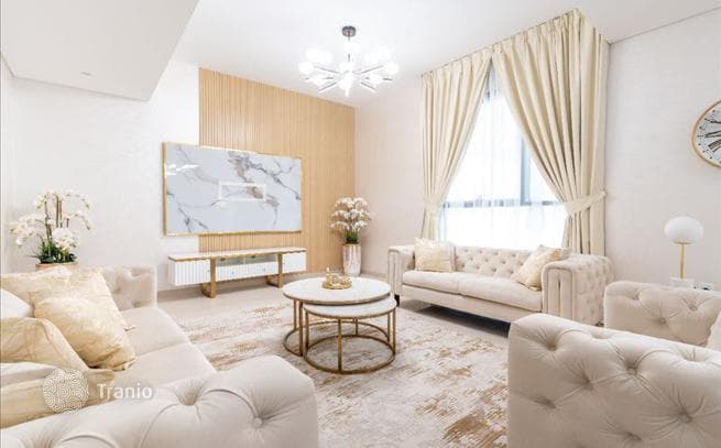 Комплекс таунхаусов Nasma Residences с бассейном, школой и клубом, Шарджа, ОАЭ