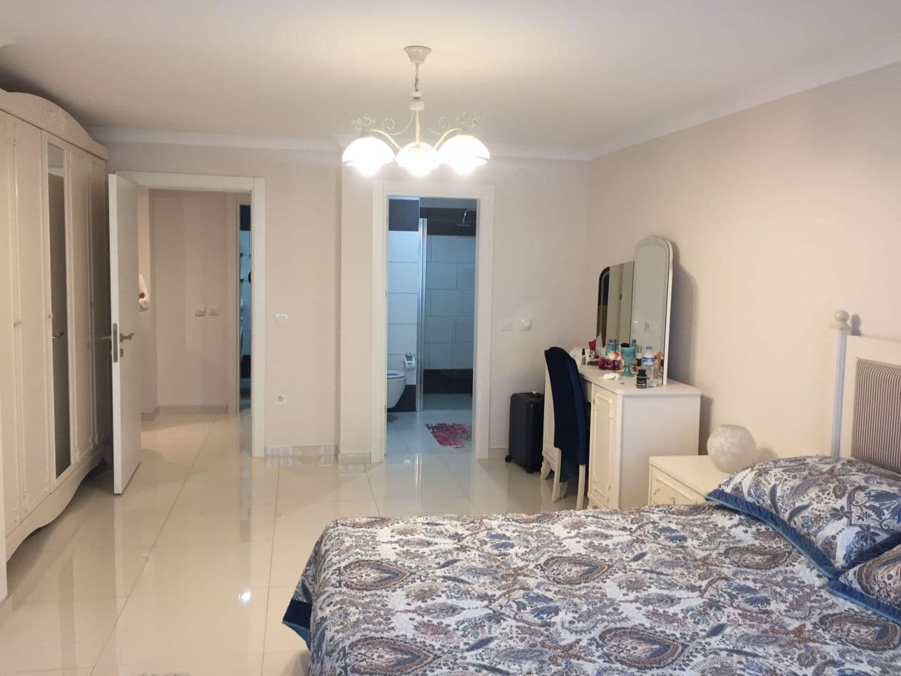 Квартира в Кестеле, Турция, 200 м2