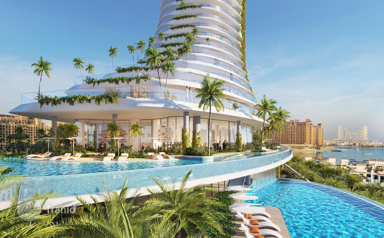 Высокий жилой комплекс с искусственными озёрами и песчаным пляжем, The Palm Jumeirah, Дубай, ОАЭ