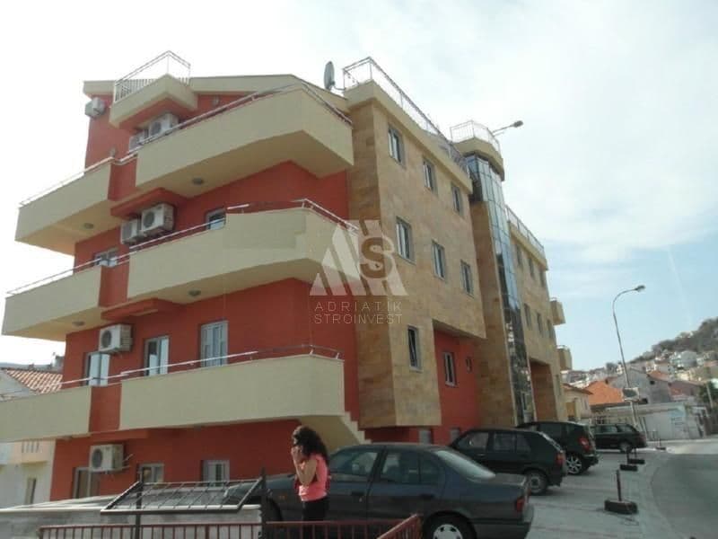 Квартира в Херцег-Нови, Черногория, 48 м2