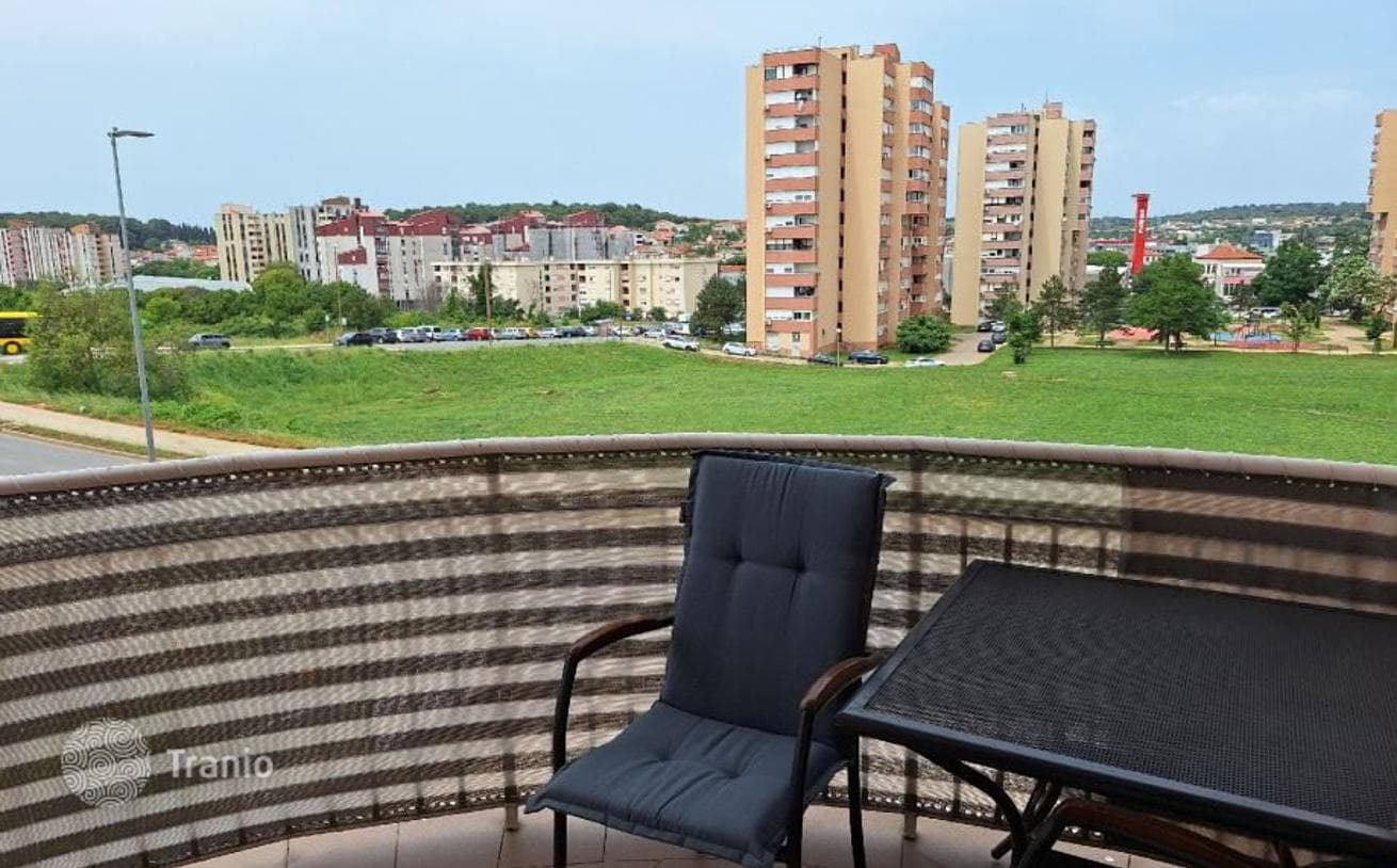 Квартира Продажа 3-комнатной меблированной квартиры, Пула