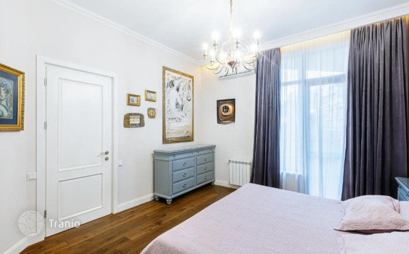 4-комнатная квартира 136 м² в Сабуртало, Грузия