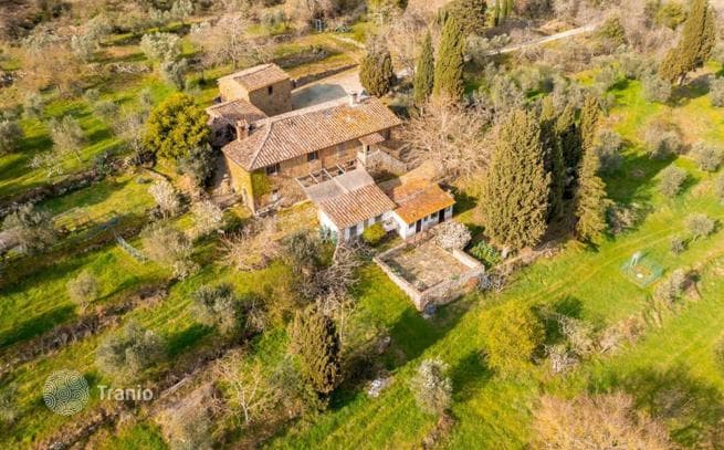 4-комнатная вилла 520 м² в Чивителла-ин-Валь-ди-Кьяна, Италия