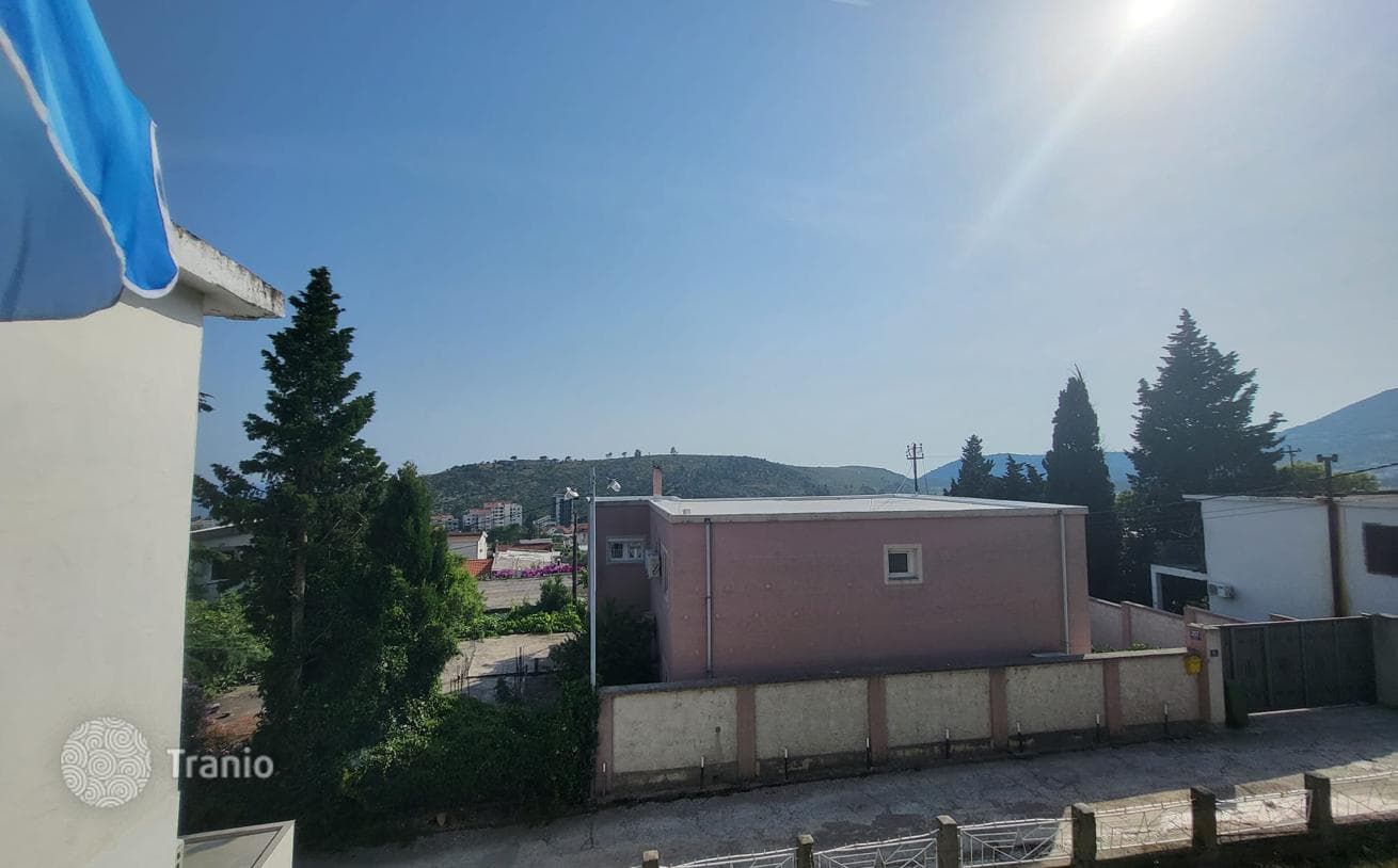 Двухэтажный коттедж недалеко от моря в Сутоморе, Бар, Черногория, фото 2
