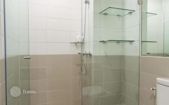 1-комнатные апартаменты в кондо в Банг Раке, Таиланд, фото 2