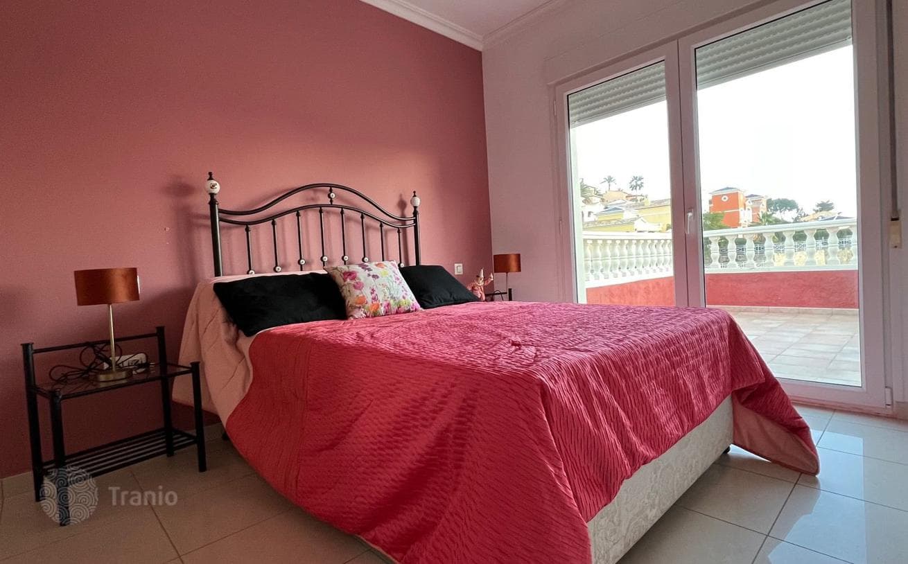 5-комнатный коттедж 220 м² в Кальпе, Испания, фото 4