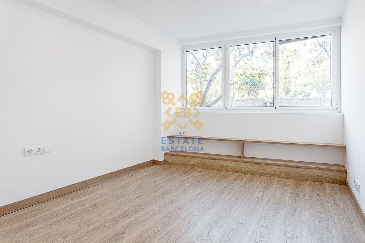 Квартира в Барселоне, Испания, 73 м², фото 2