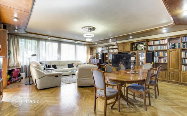 11-комнатный дом в городе 650 м² в Районе XIV (Зугло), Венгрия, фото 2