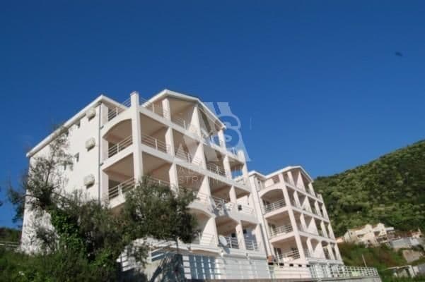 Квартира в Сеоце, Черногория, 76 м2