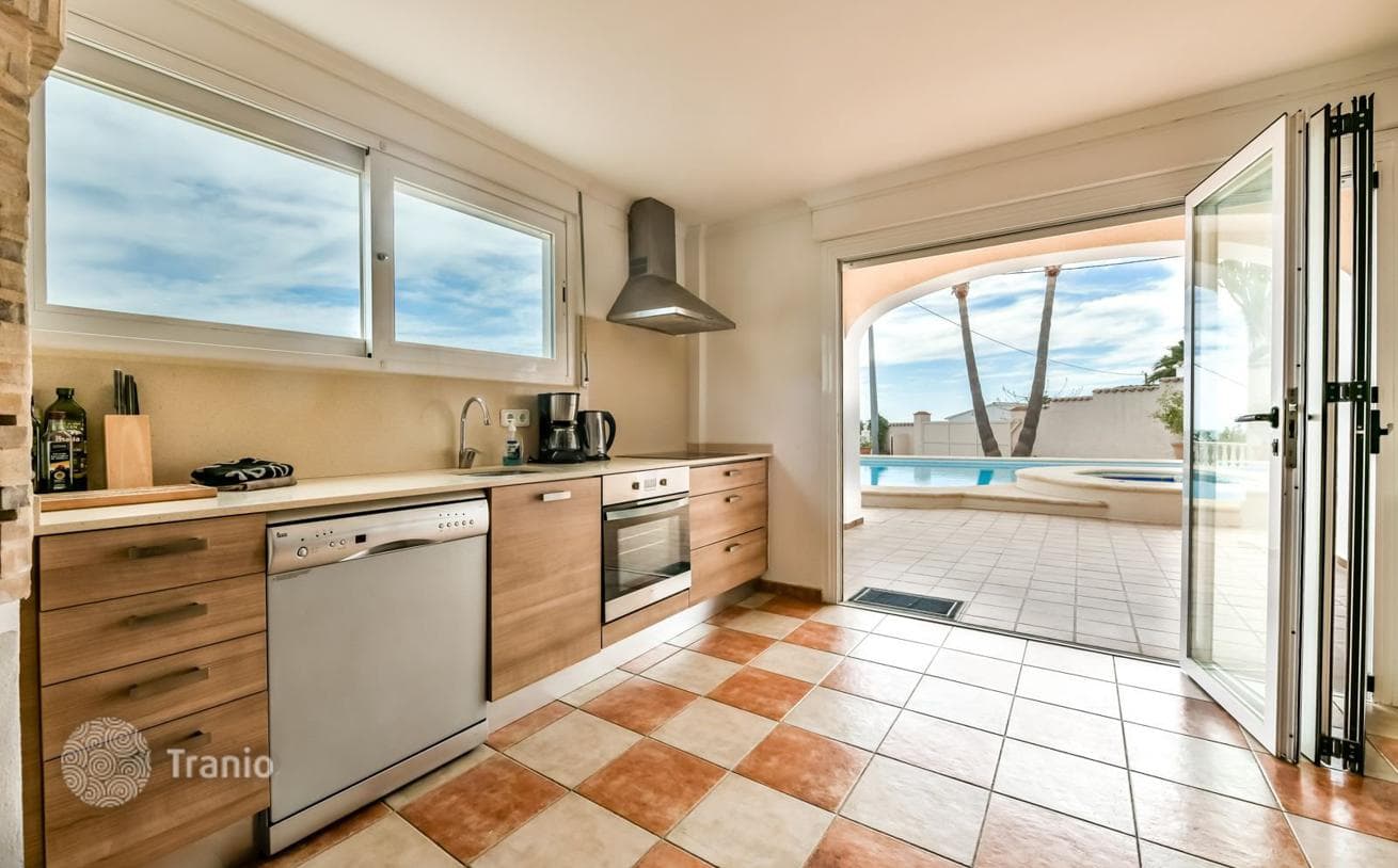 6-комнатный коттедж 415 м² в Кальпе, Испания, фото 4