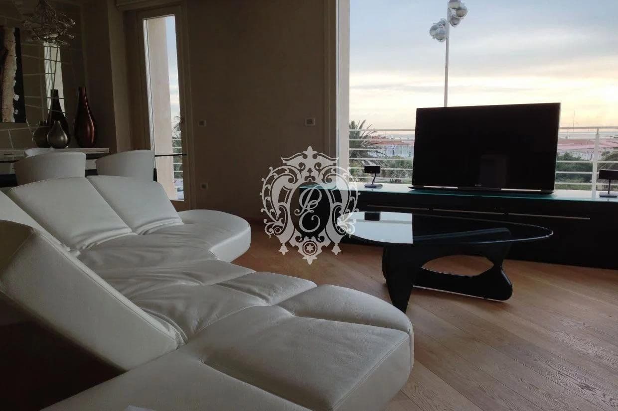 Квартира в Виареджо, Италия, 80 м², фото 4