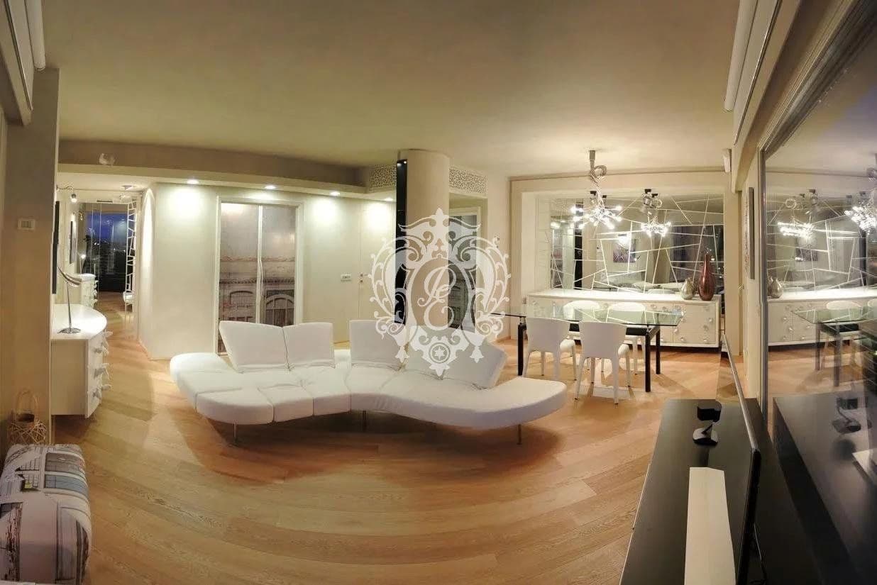 Квартира в Виареджо, Италия, 80 м², фото 5
