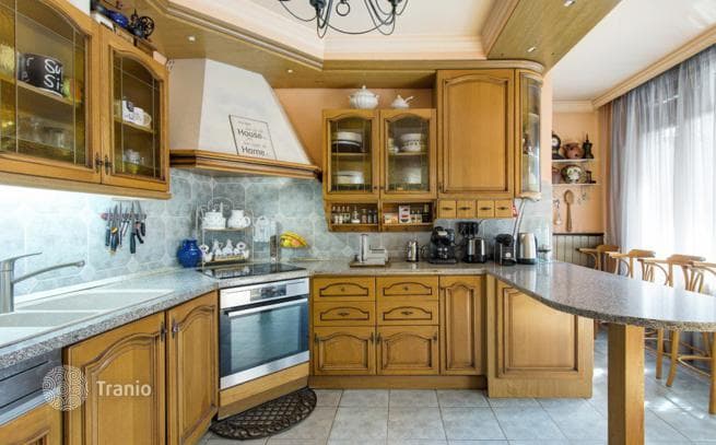 11-комнатный дом в городе 650 м² в Районе XIV (Зугло), Венгрия, фото 5