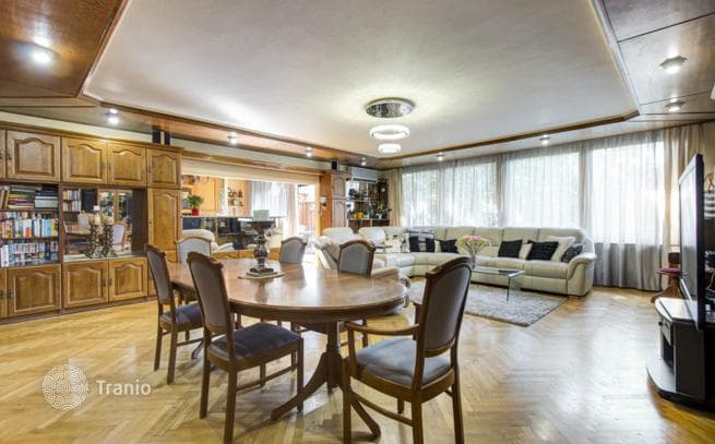 11-комнатный дом в городе 650 м² в Районе XIV (Зугло), Венгрия, фото 4
