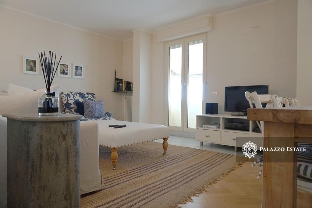 Апартаменты в Виареджо, Италия, 100 м², фото 2