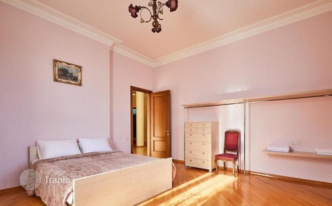 6-комнатный дом в городе 427 м² на улице Крцаниси, Грузия, фото 2
