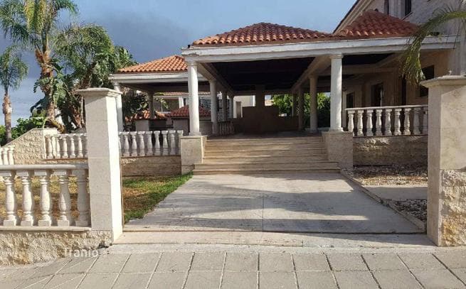 5-комнатный особняк 710 м² в Ороклини, Кипр, фото 2