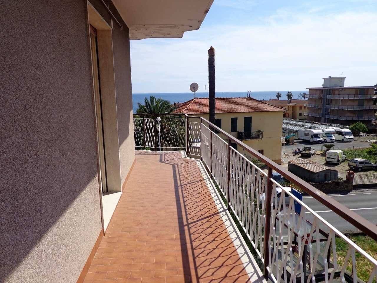 Квартира в Арма ди Таджа, Италия, 75 м2, фото 4
