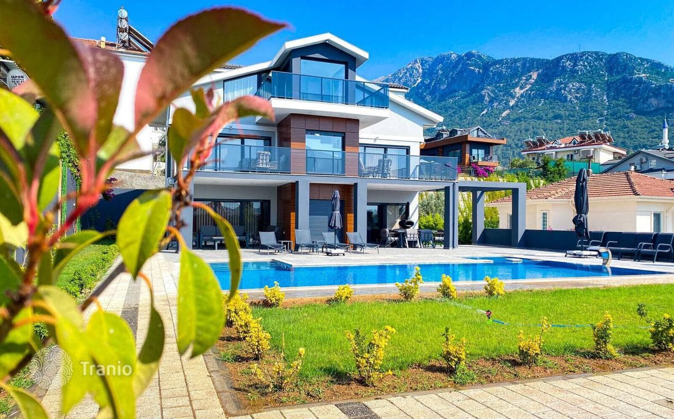 Вилла 4+1 в Фетхие, Олюдениз, на Участке 700 м², фото 3