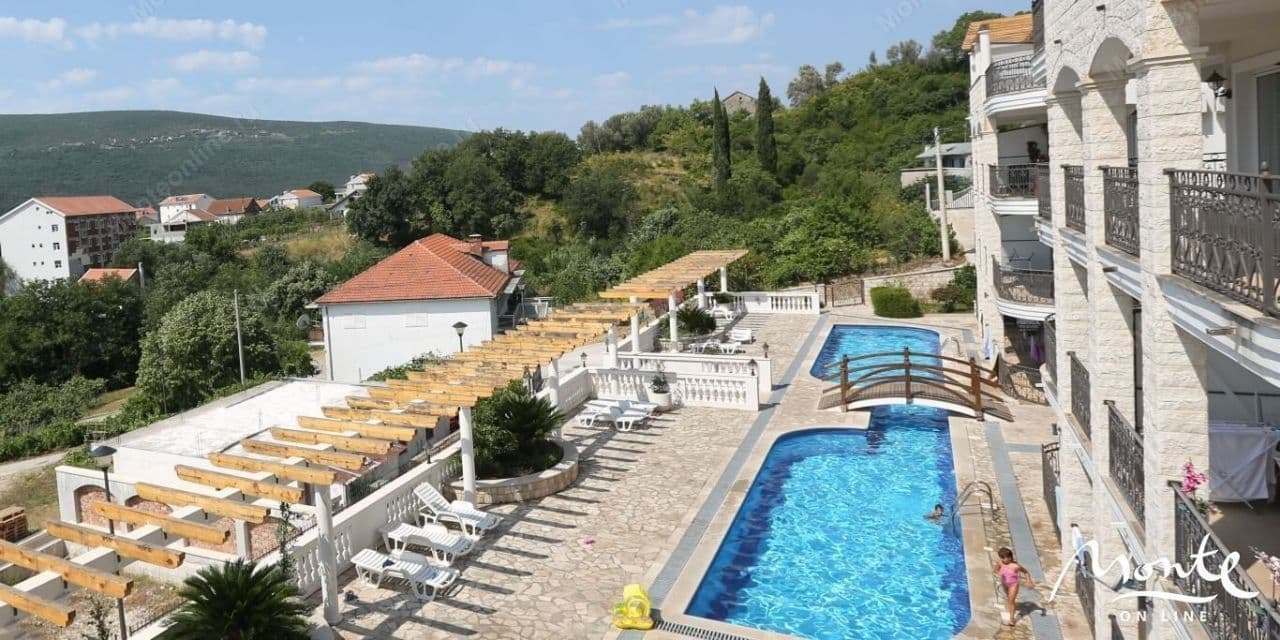 Квартира в Херцег-Нови, Черногория, 109 м², фото 3
