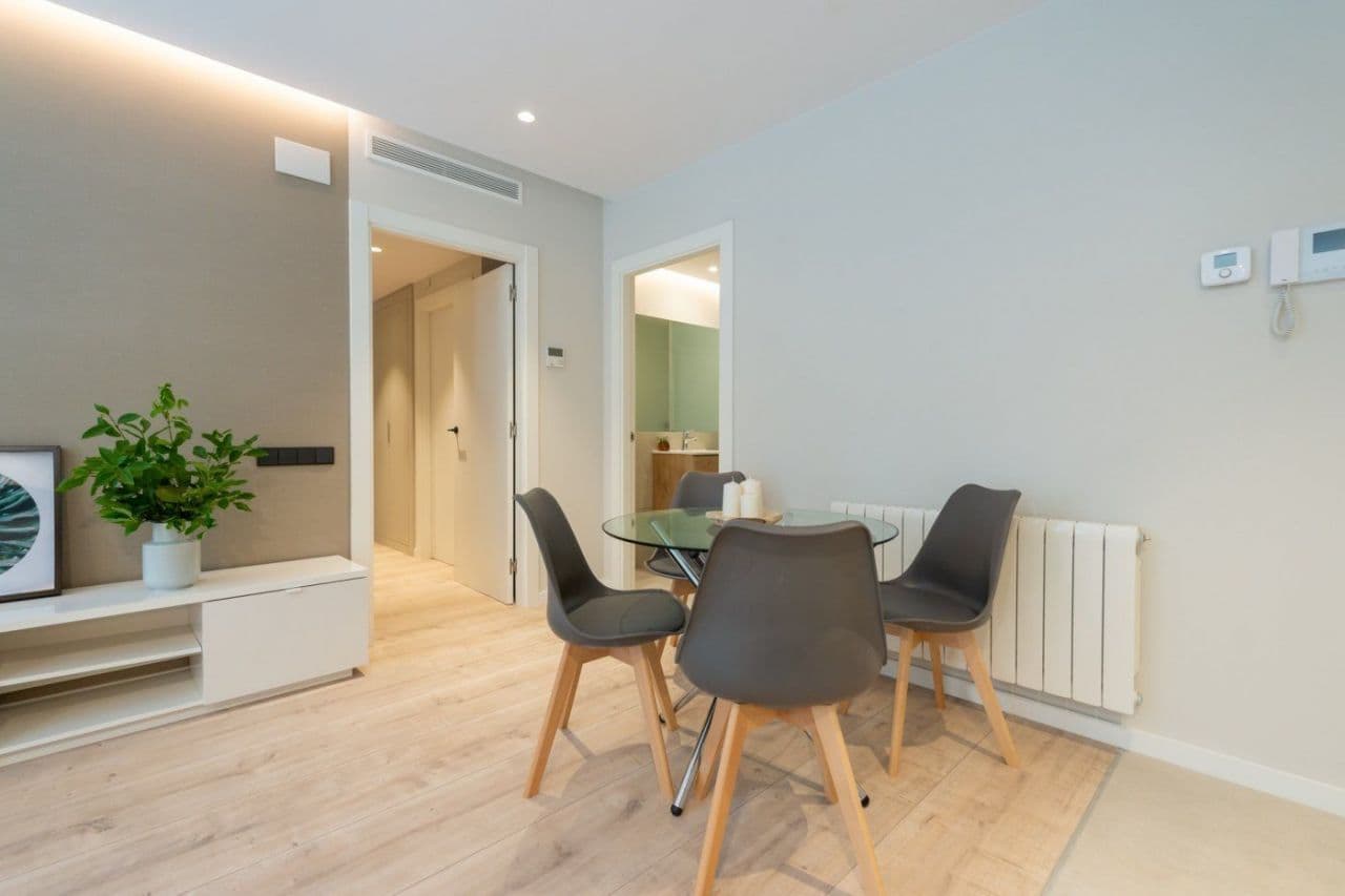 Квартира в Барселоне, Испания, 95 м², фото 4
