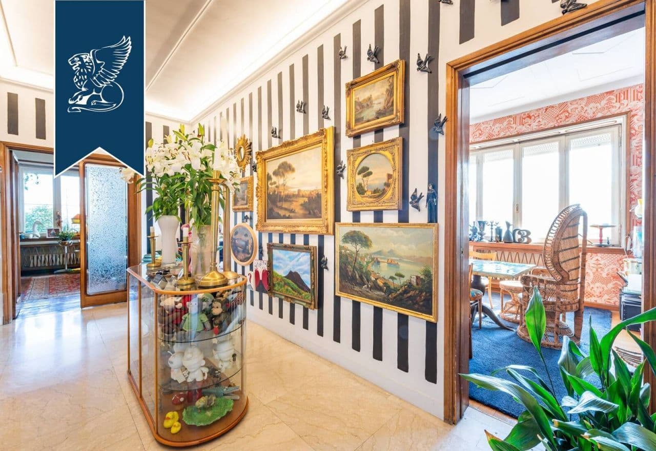 Апартаменты в Милане, Италия, 305 м2