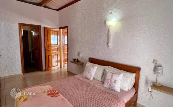 4-комнатный коттедж 250 м² в Агиос-Николаос, Греция, фото 2